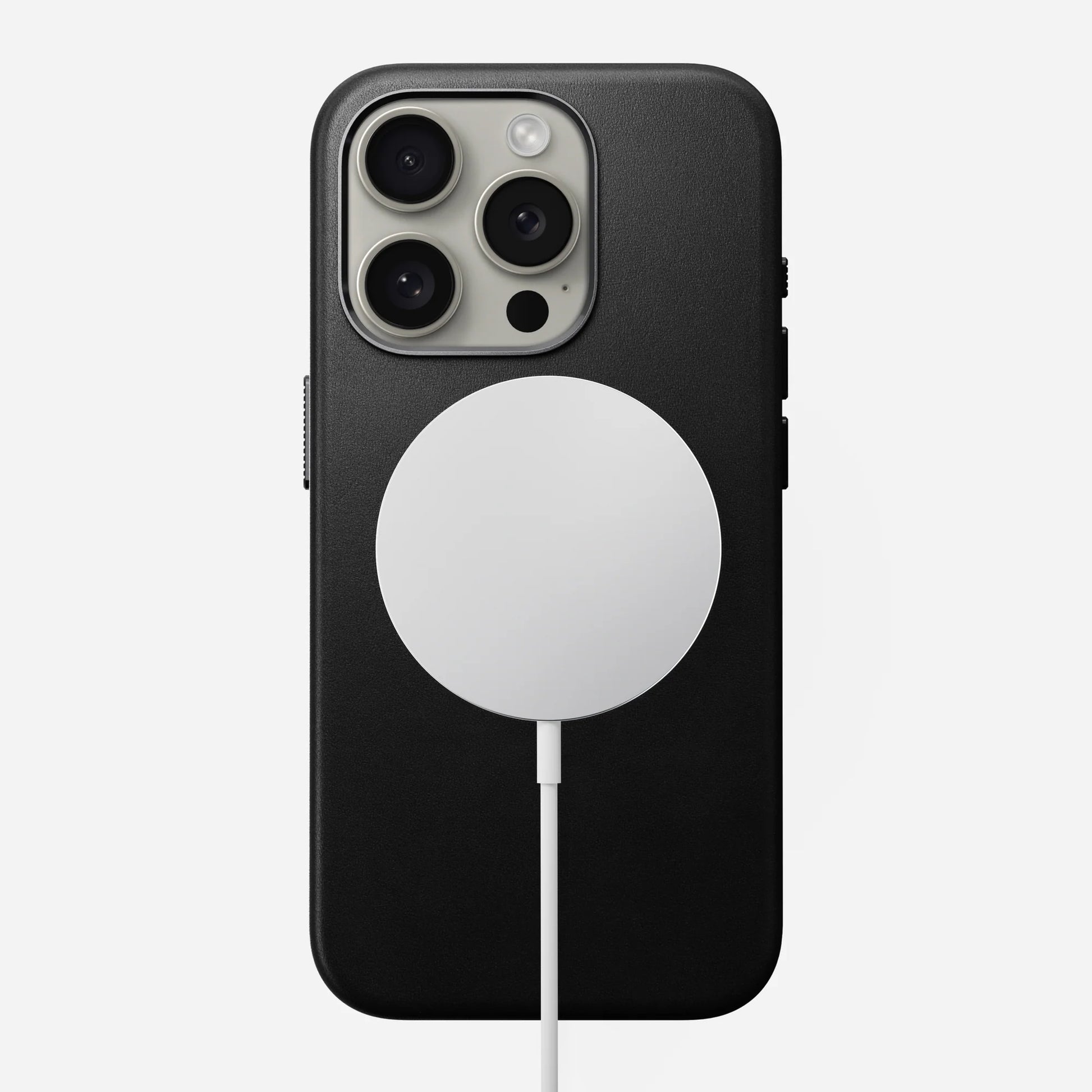 iPhone 15 Pro - Traditional Leather Nomad Case - ihubs